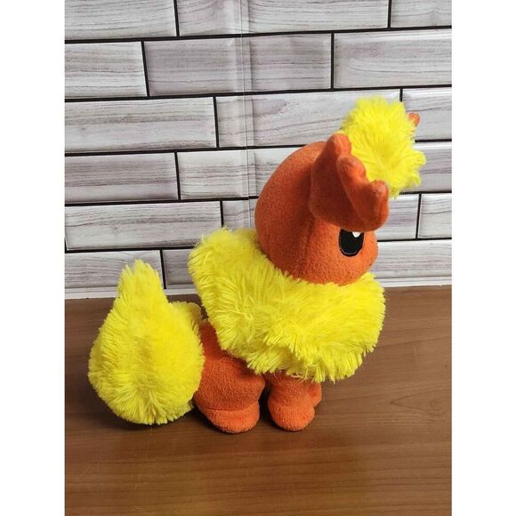 Flareon Pokémon Tomy Plush #A62 - Picture 2 of 2